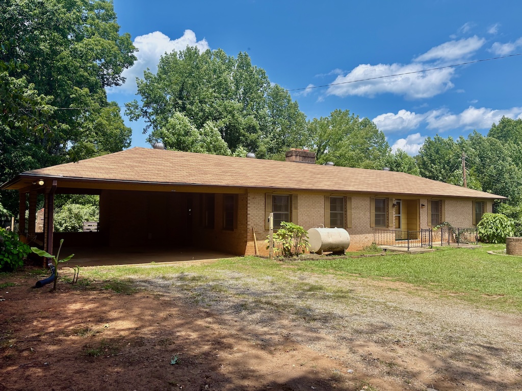 1812 Freemantown Rd, Lake Lure NC 28746