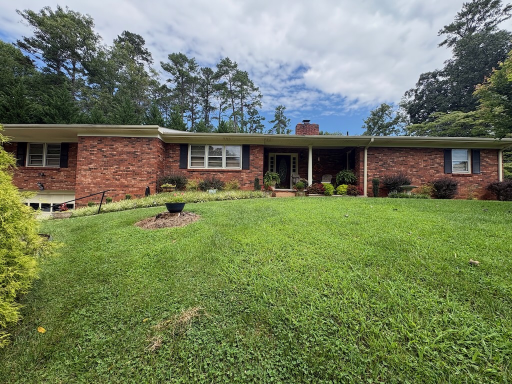11 Thornberry Drive, Alexander, NC 28701