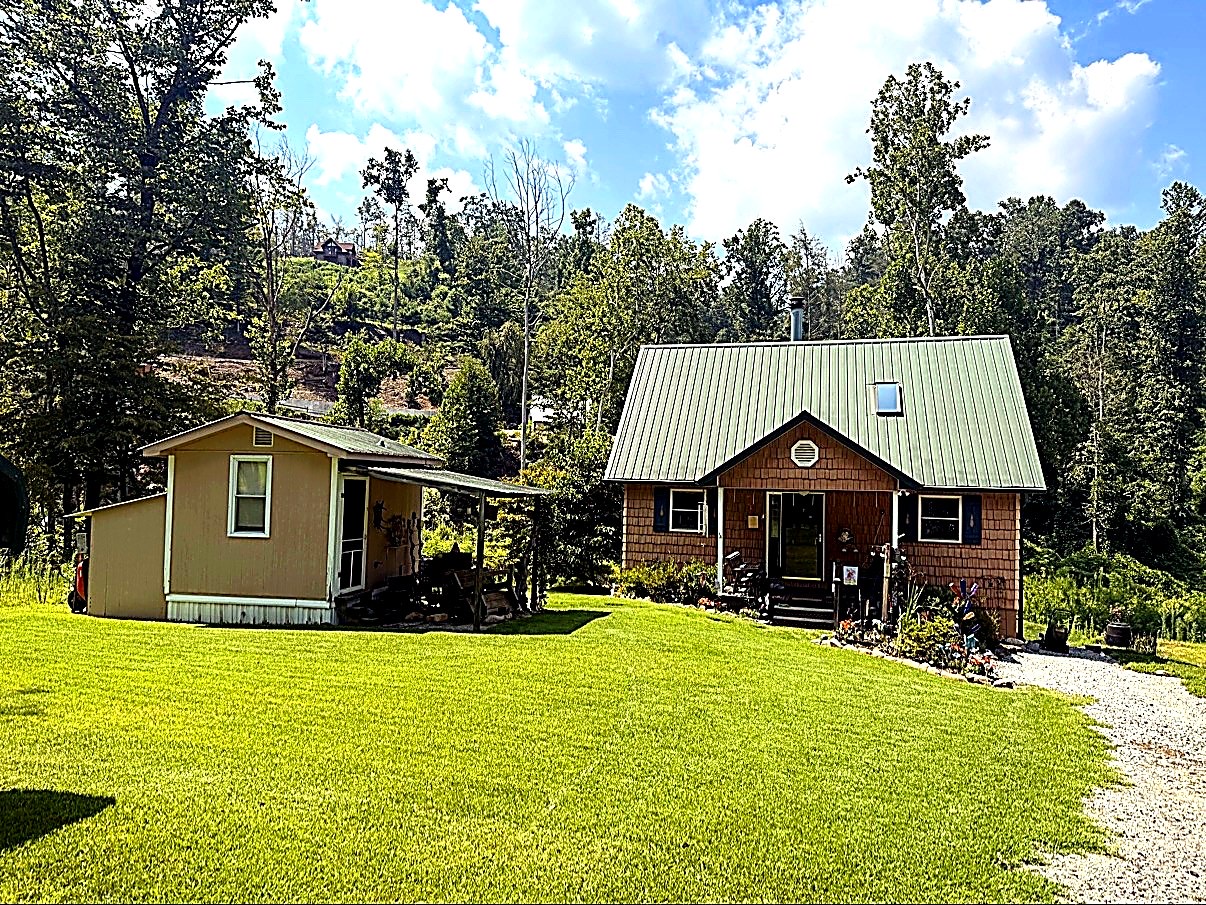 67 Alan Retreat Rd, Hendersonville NC 28792